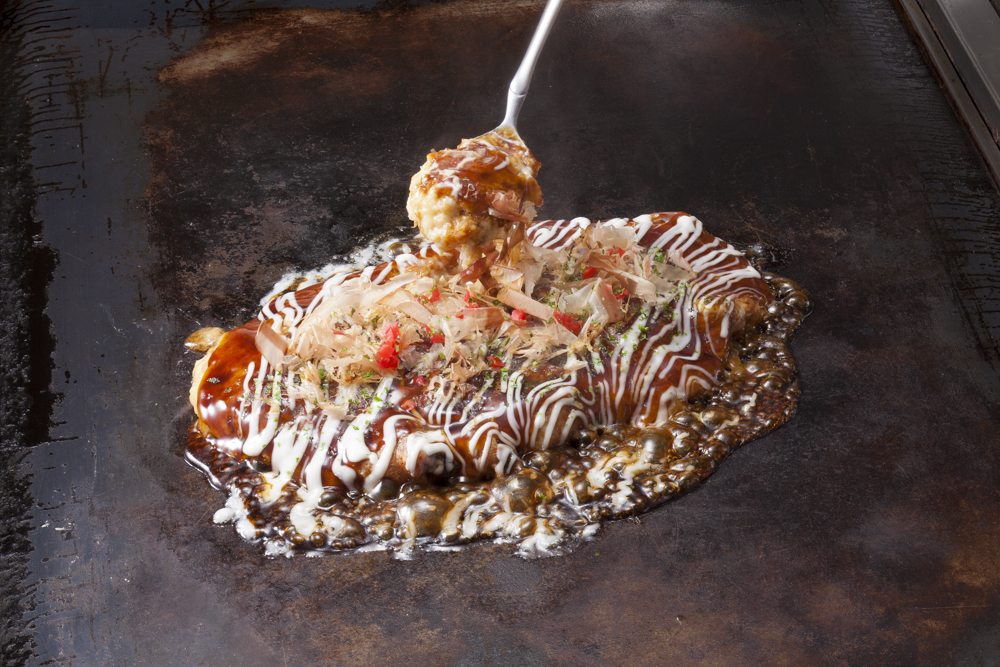 新発想!丸くない「鉄板たこ焼」